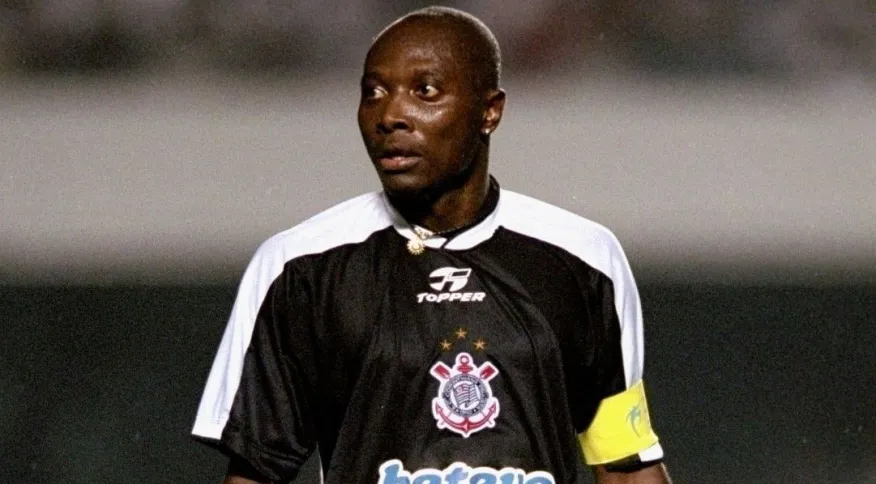 Freddy Rincón, ex-jogador de futebol, morre aos 55 anos após acidente de carro