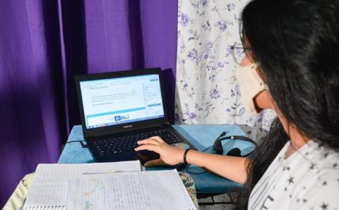 Governo de MT libera 11ª parcela do auxílio internet para profissionais da educação