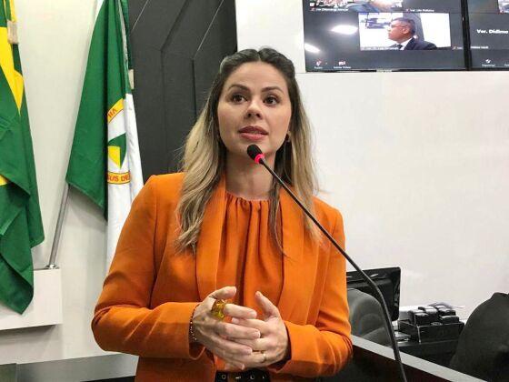 MT: Michelly Alencar denuncia o sucateamento e a falta de materiais na rede odontológica de Cuiabá