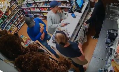 Dupla invade loja de chocolate; “limpa” caixa e rouba ovos de Páscoa em Cuiabá