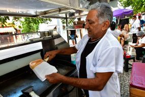 Cuiabá 303 anos: Vendedor ambulante destaca o reconhecimento do baguncinha como patrimônio cultural imaterial