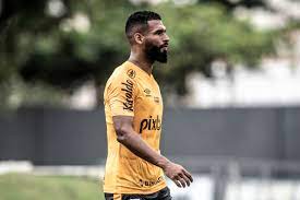 Willian Maranhão deve completar 250 jogos na carreira diante do Fluminense