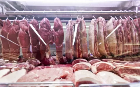 MT: Venda de carne bovina de MT no exterior cresce 42% e China compra maior volume; de suínos e aves cai