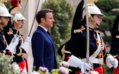 Macron toma posse para seu segundo mandato na França
