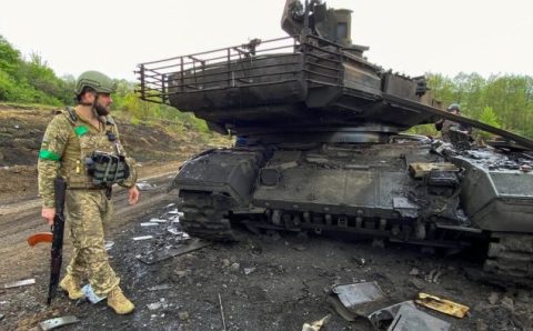 Forças russas retiram-se do entorno de Kharkiv, diz Ucrânia
