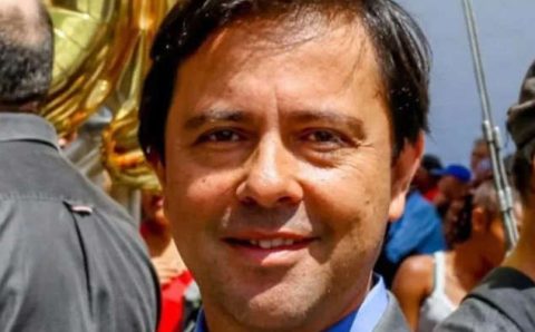 Secretário demitido por invadir casamento de Lula agradece “momento inesquecível”