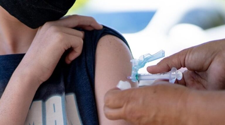Campanha de vacinação para crianças e adolescentes segue até o dia 30 de setembro