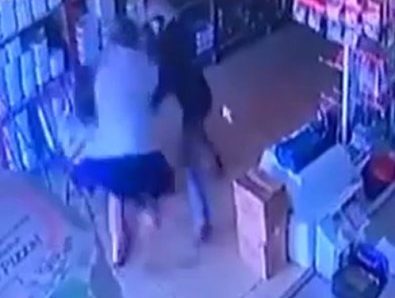 Idoso reage a assalto e tenta tomar arma de bandido em MT; vídeo