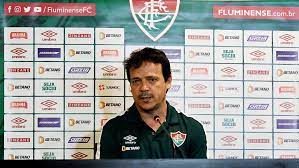 Diniz comenta improvisação de Yago na lateral do Fluminense
