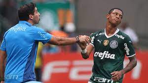 “Palmeiras tem elenco curto porque acredita na base”, diz Abel sobre planejamento