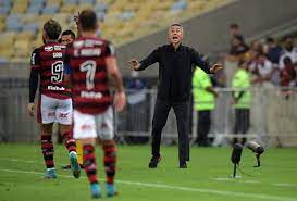 Willian Arão recebe o terceiro cartão amarelo e desfalca o Flamengo na Libertadores