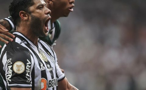 Hulk celebra virada contra o Avaí e tranquiliza sobre momento do Atlético-MG