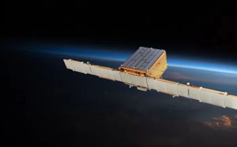 SpaceX lança com sucesso 59 satélites, incluindo dois da Força Aérea Brasileira