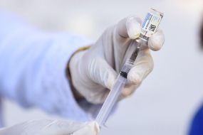 MT:  VACINA CUIABÁ: Quarta dose da vacina contra o coronavírus estará liberada para pessoas de 40 anos acima a partir desta quarta-feira (22)