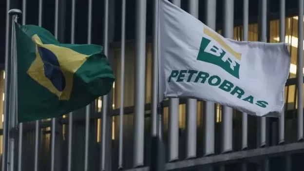 Troca de comando na Petrobras dificilmente levaria a nova política de preços, dizem analistas