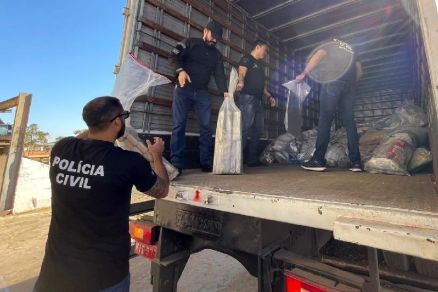 Polícia incinera cerca de duas toneladas de drogas em Cuiabá