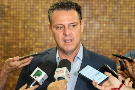 MT:  MOTORISTA DIRIGIA:  Atropelada, mulher pede indenização de R$ 20 mil a senador