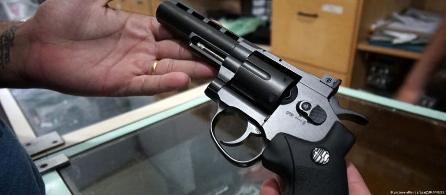 Maioria rejeita bandeiras pró-armas de Bolsonaro