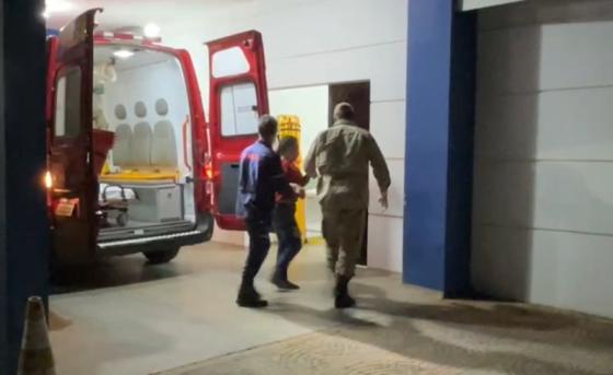 ABSURDO:  Marido arranca dentes da esposa aos socos durante festa