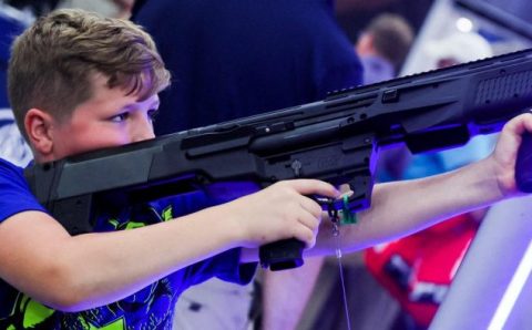 Leis de controle de armas dividem cada vez mais os EUA