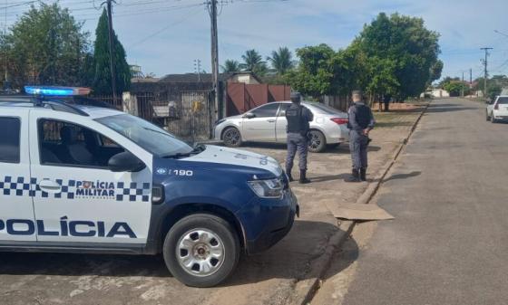 Homem invade casa da ex, agride e promete matar filho dela