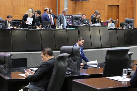 MT:  AL aprova porte de arma para atiradores; Mendes analisará sanção