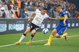 Com pênalti perdido por Róger Guedes, Corinthians empata com Boca Juniors na ida das oitavas da Libertadores