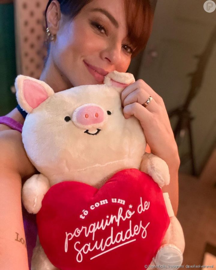 Paolla Oliveira posta foto e detalhe chama atenção sobre casamento: ‘E essa aliança?’