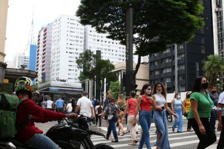 MT:  COVID-19:  Brasil tem 9,8 mil novos casos e 37 óbitos em 24 horas