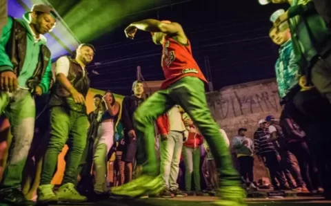 Funk faz sucesso no exterior, mas continua a ser atacado no Brasil, diz pesquisador