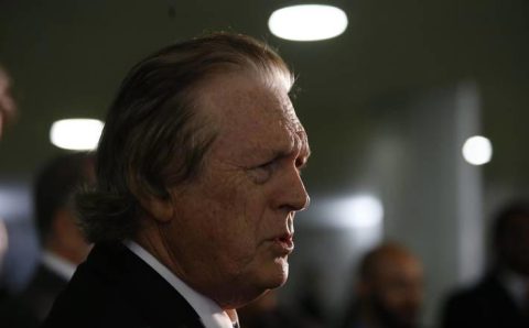 Lula faz movimentos para atrair apoio de Bivar e Janones no 1º turno