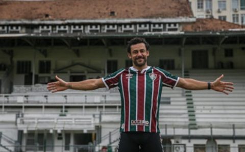 Atacante Fred recebe título de Cidadão Benemérito do Rio de Janeiro