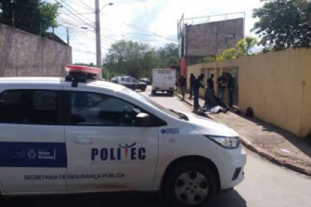 Corpo de moradora de rua é encontrado em espetinho em Cuiabá