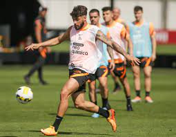 Carlos Miguel deve fazer sua estreia no Corinthians contra Atlético-MG