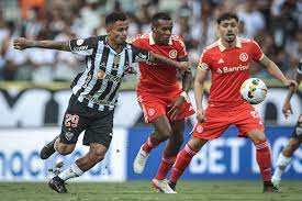 Internacional x Atlético-MG: veja prováveis escalações e informações sobre o jogo