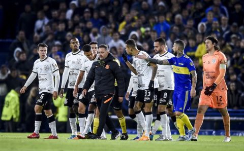Vítor Pereira ressalta espírito do Corinthians e considera classificação justa contra o Boca