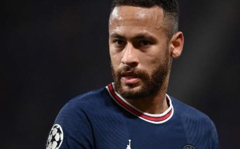 Neymar celebra tríplice coroa do Al-Hilal e avisa: “Próxima temporada deixa comigo”