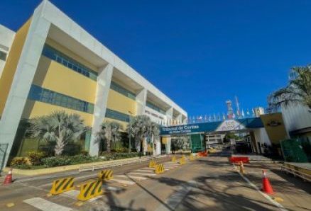 MT:   FORTALECER REDE DE ENSINO:  TCE-MT e TCMSP firmam parceria educacional durante visita técnica