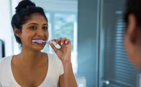 Como escovar os dentes direito? O que diz a ciência