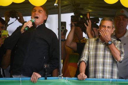 Bolsonaro faz 1º ato de campanha em Juiz de Fora e cita milagres e socialismo