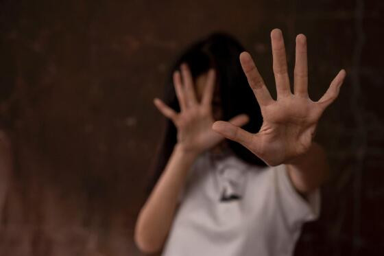 REVOLTANTE:  Tio estupra ‘sobrinha’ de 11 anos no Pedra 90