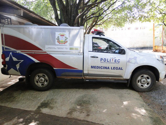 DUPLA EXECUÇÃO:    Irmãos são executados com mais de 12 tiros na frente de casa