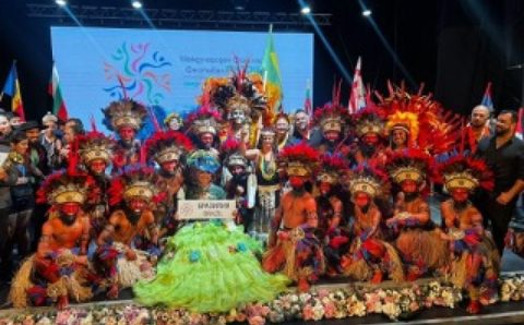 MT:  CULTURA:   Grupo Flor Ribeirinha se apresenta no 1° Festival Folclorando-se em São Paulo