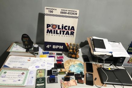 PM prende bandidos que falsificavam diplomas e atestados