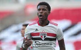 De longe, Arboleda sofre com classificação do São Paulo sobre o América-MG