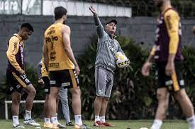 Alex e Lucas Pires seguem como dúvidas no Santos para jogo contra o Coritiba