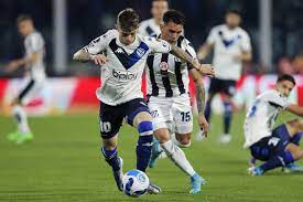 Vélez volta a vencer o Talleres e pega o Flamengo nas semifinais da Libertadores