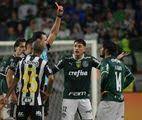 Marcos festeja vitória do Palmeiras e ironiza juiz: “Na próxima, expulsa três!”
