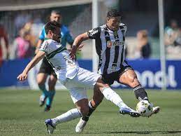 Atlético-MG vence Coritiba no Brasileirão e encerra jejum na temporada