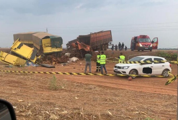 Caminhões colidem:  motorista de 70 anos morre no Norte de Mato Grosso